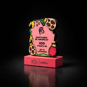 TROFEO DE MADERA PEQUEÑO CALANGO