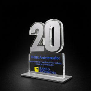 TROFEO ACRILICO PICHINCHA